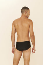 Cargar imagen en el visor de la galería, Model Back: Blueman Sunga / Boxer Sunga Army Cairo Preto
