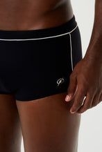 Cargar imagen en el visor de la galería, Image 03: Blueman Sunga / Boxer Sunga Army Cos Santorini Preto
