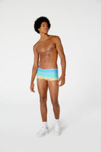 Cargar imagen en el visor de la galería, Model Front: Blueman Sunga / Boxer Sunga Army Degrade Mentos
