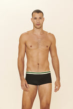 Cargar imagen en el visor de la galería, Model Front: Blueman Sunga / Boxer Sunga Army New Onassis Preto
