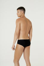 Cargar imagen en el visor de la galería, Model Back: Blueman Sunga / Boxer Sunga Spot Lisa Preto
