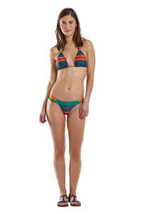 Model Front: Blueman Sostén Top Boreal Double Salsa