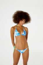 Cargar imagen en el visor de la galería, Model Front: Blueman Sostén Top Double Maua
