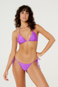 Model Front: Blueman Sostén Top Foam Dotted Roxo