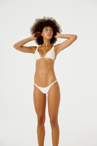 Image 03: Blueman Sostén Top Malibu Bordado Off White