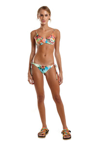 Model Front: Blueman Sostén Top Prainha Flower Power