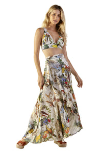 Model Front: Blueman Sostén Top Sum Mundi