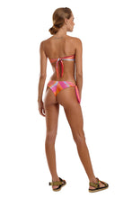 Cargar imagen en el visor de la galería, Model Back: Blueman Sostén Top Vazado Sunset
