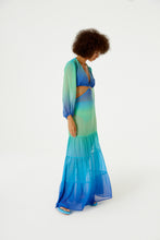 Cargar imagen en el visor de la galería, Model Front: Blueman Vestido De Playa Vestido Longo Resort Degrade Sky Barrado

