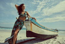 Cargar imagen en el visor de la galería, Cropped Isla
