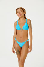 Cargar imagen en el visor de la galería, Top Malibu Bordado Blue
